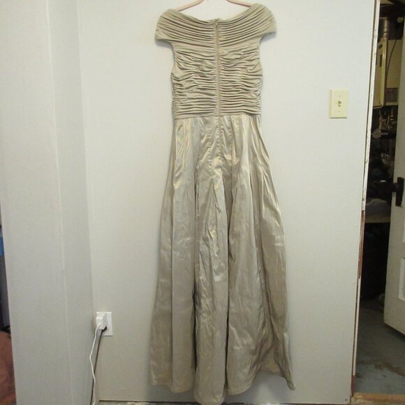 Tadashi Shoji Cream Maxi Dress - Picture 4 of 9